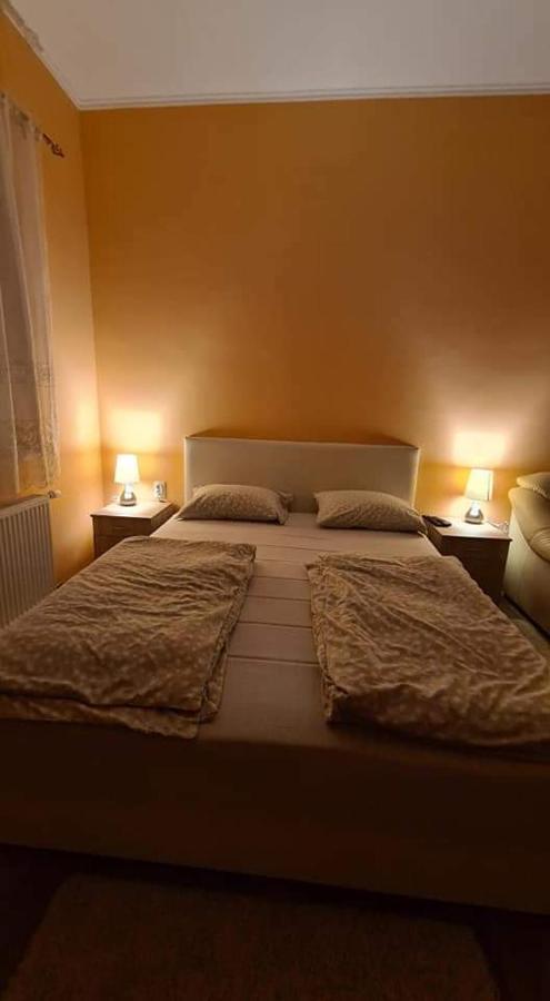 Ales Apartman Sombor Exterior foto