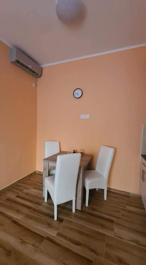 Ales Apartman Sombor Exterior foto